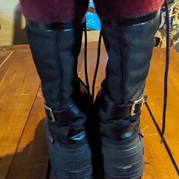 Thinsulate Insulated Winter Boots - Picture 7 of 13